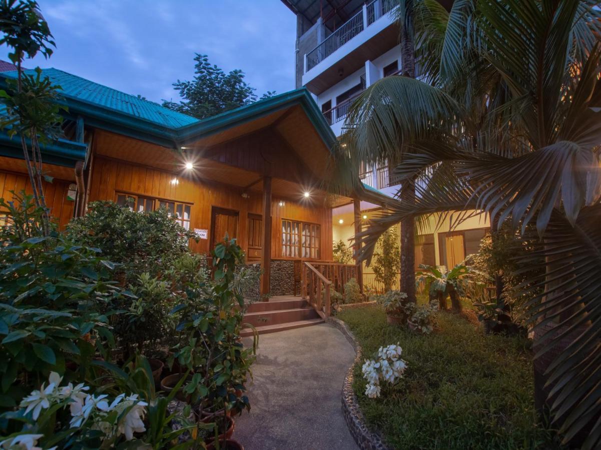 Jurias Garden Hotel Эль-Нидо Экстерьер фото