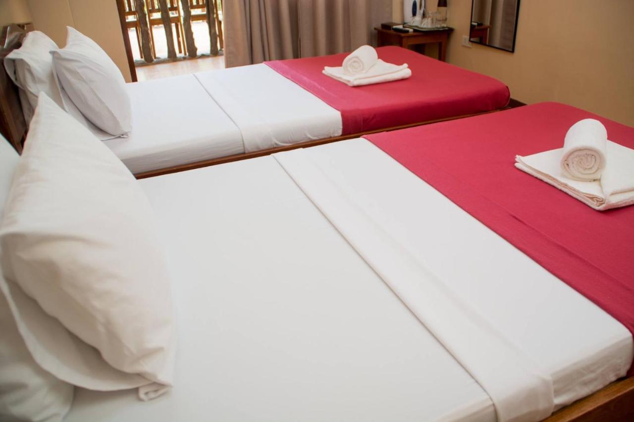 Jurias Garden Hotel Эль-Нидо Экстерьер фото