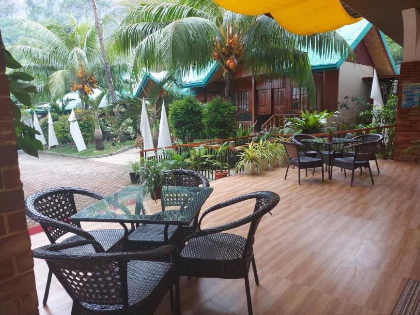 Jurias Garden Hotel Эль-Нидо Экстерьер фото