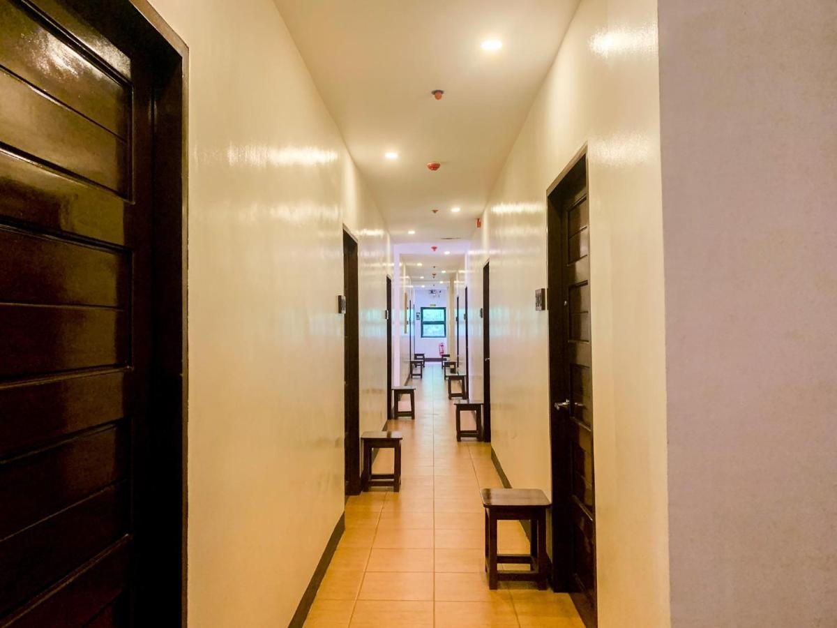 Jurias Garden Hotel Эль-Нидо Экстерьер фото