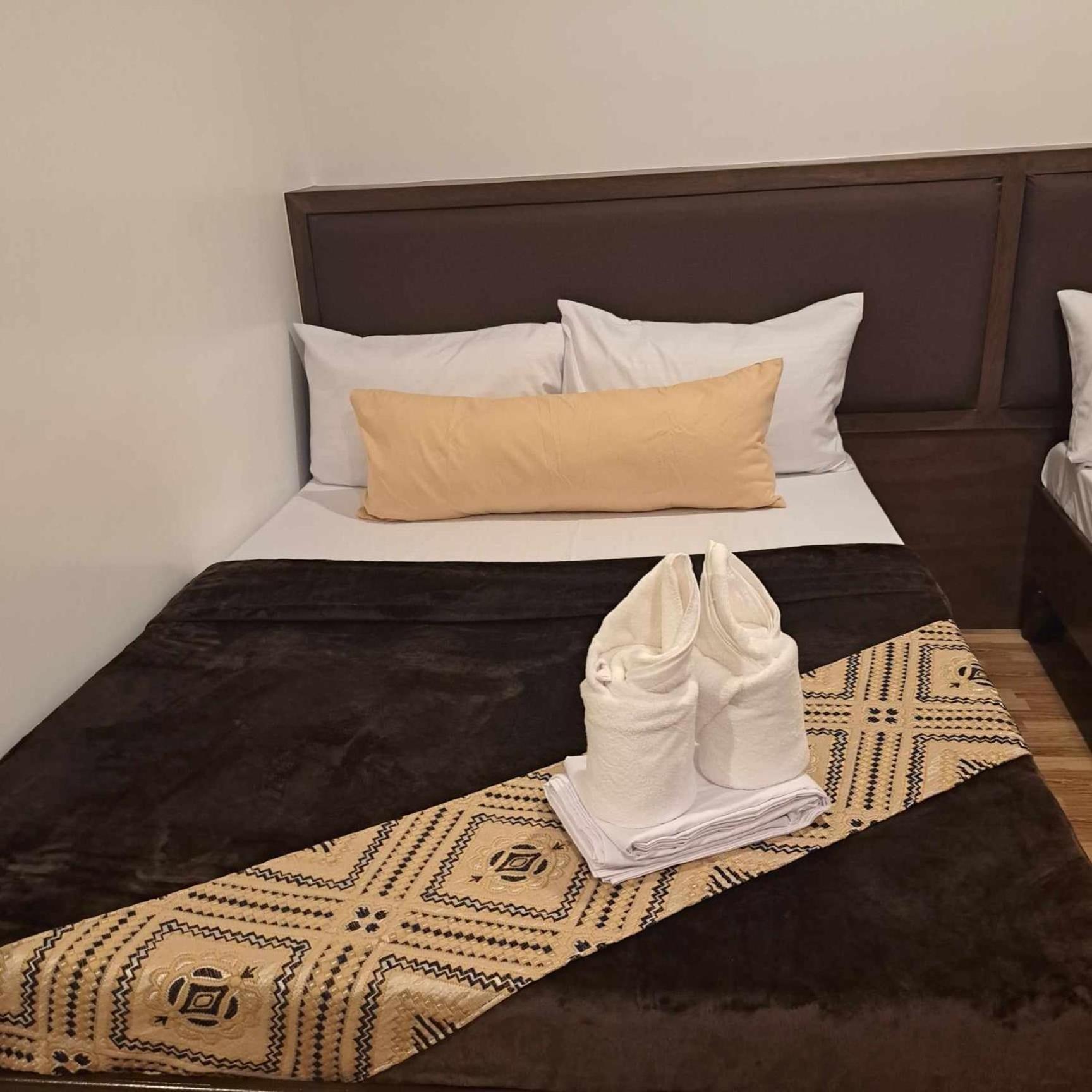 Jurias Garden Hotel Эль-Нидо Экстерьер фото